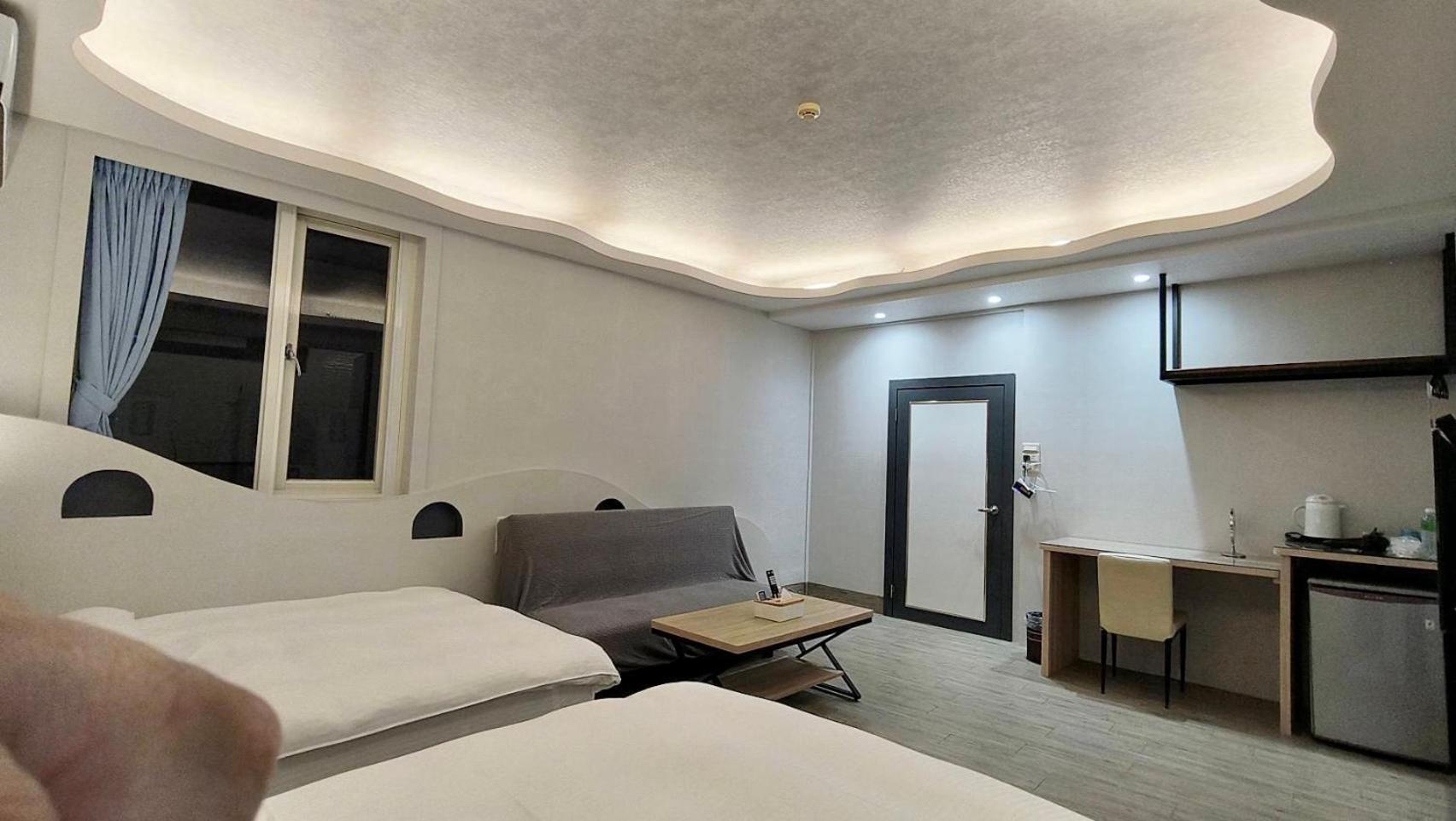 No. 21 Jiaoxi Hot Spring Homestay Exterior photo