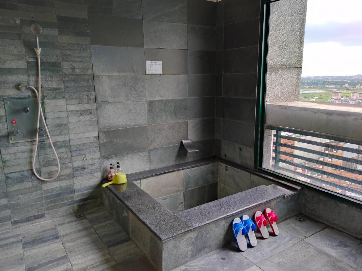 No. 21 Jiaoxi Hot Spring Homestay Exterior photo